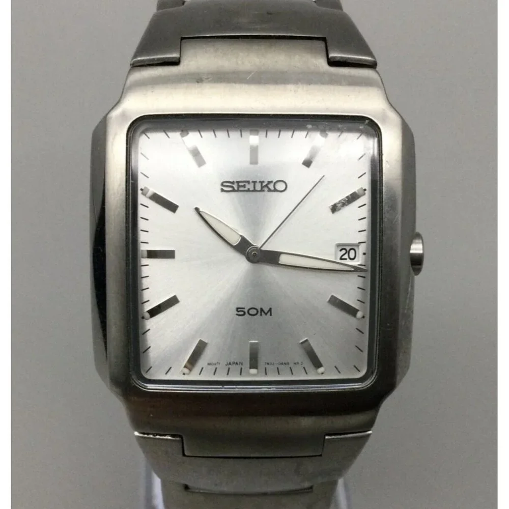 Seiko Watch Men Silver Tone Date 50M Recangle Dial 7N32-0AL0 New Battery 6.75" - Picture 1 of 11